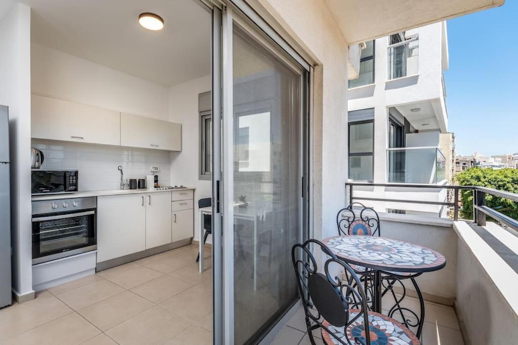 Bograshov Area - Cosy Apart' Hotel Close To The Beach تل أبيب المظهر الخارجي الصورة